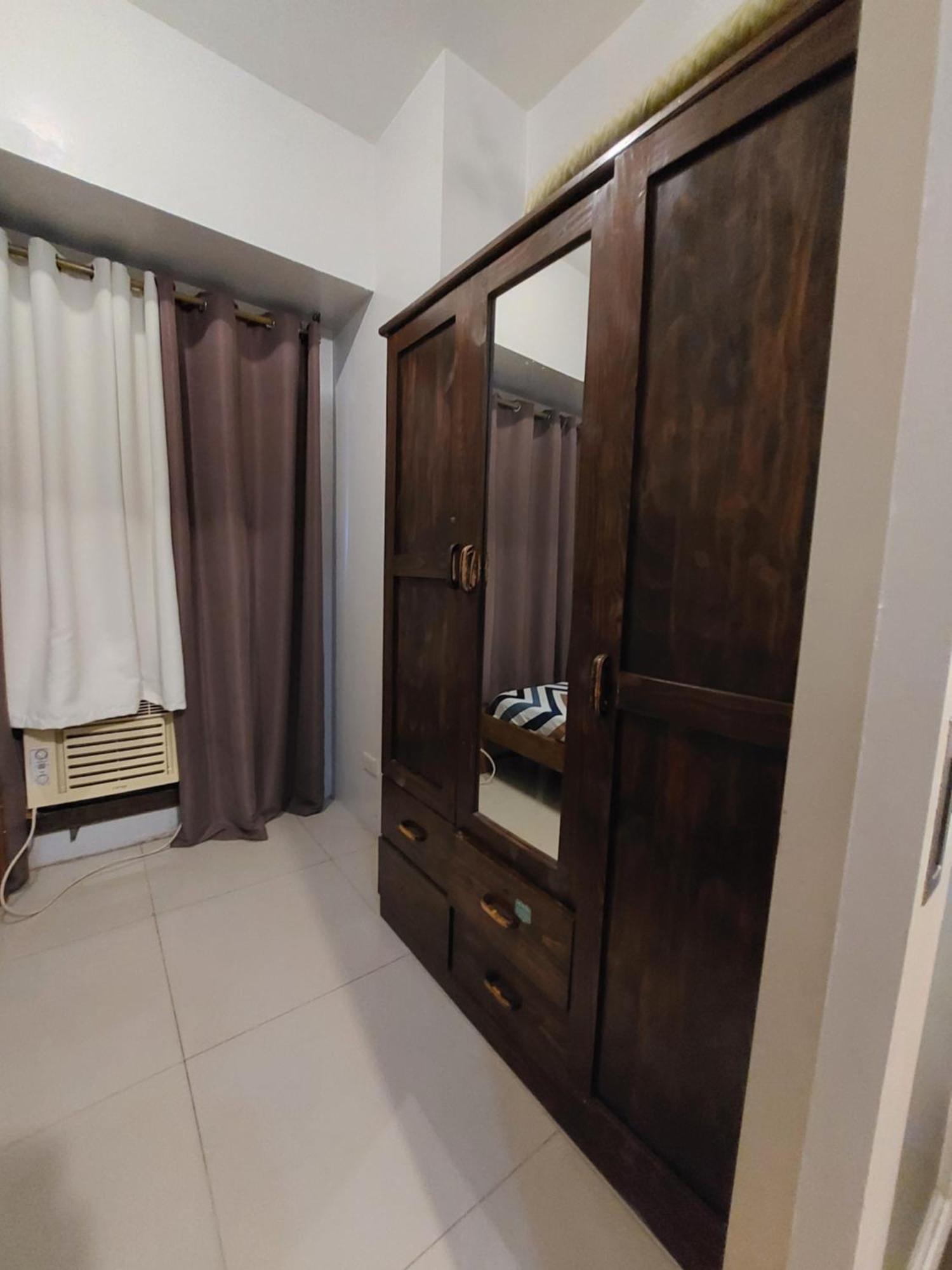 Sea Residences Moa Jaylord Place Manila Exterior photo