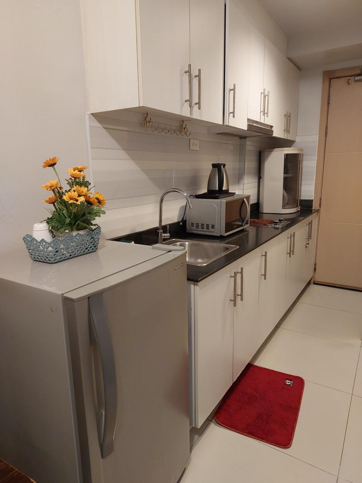 Sea Residences Moa Jaylord Place Manila Exterior photo