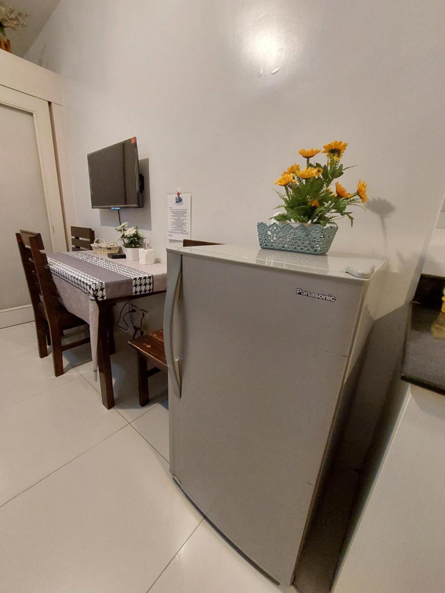 Sea Residences Moa Jaylord Place Manila Exterior photo